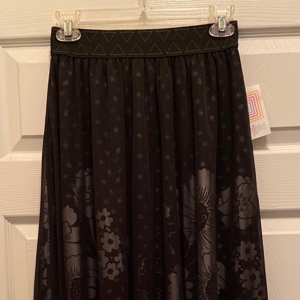 Lularoe skirt